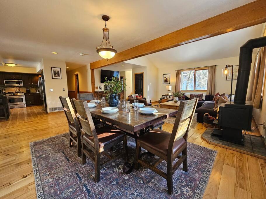 Private And Updated Breck Home With Hot Tub Breckenridge Exteriör bild